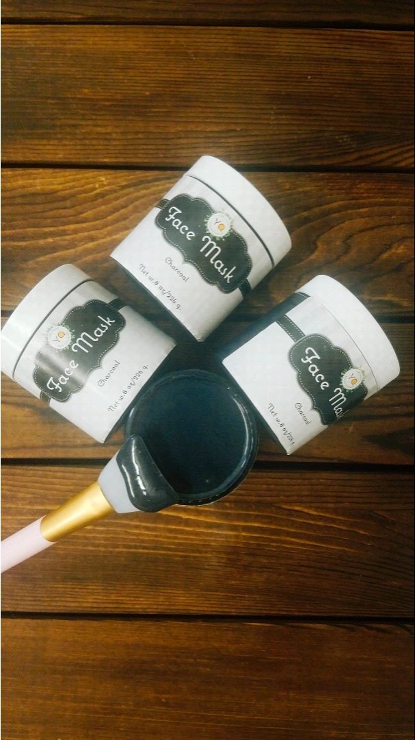 Activated Charcoal Face Mask (Large)